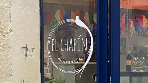 El Chapin's banner